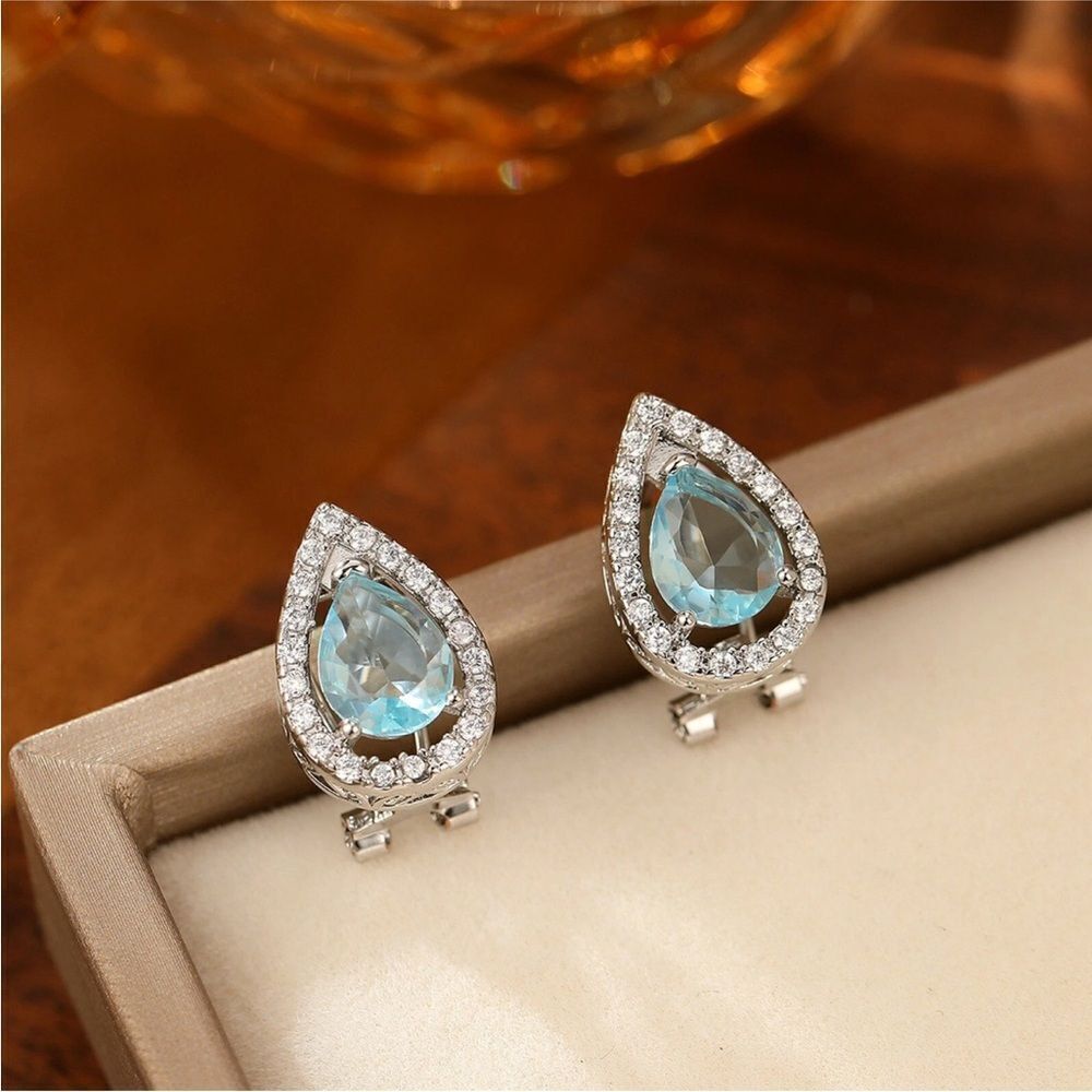 Blue Topaz Tear Drop hinge closure silver earrings - Picture 7 of 9